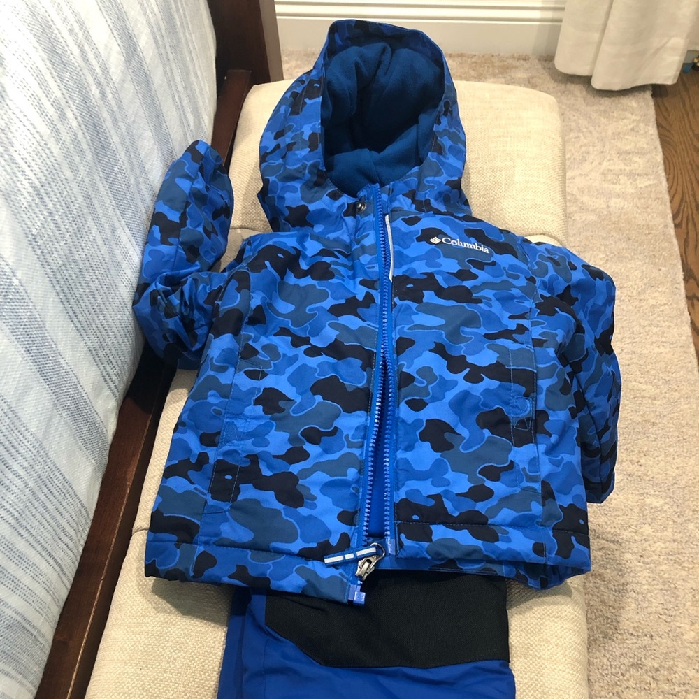 Columbia snow bib and matching jacket